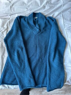 Women’s teal sweater